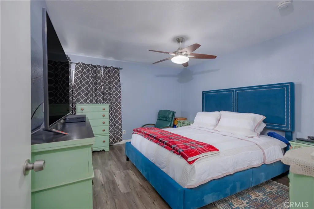 1725 W 3rd Street 1, Santa Ana, California 92703 home-pic-19