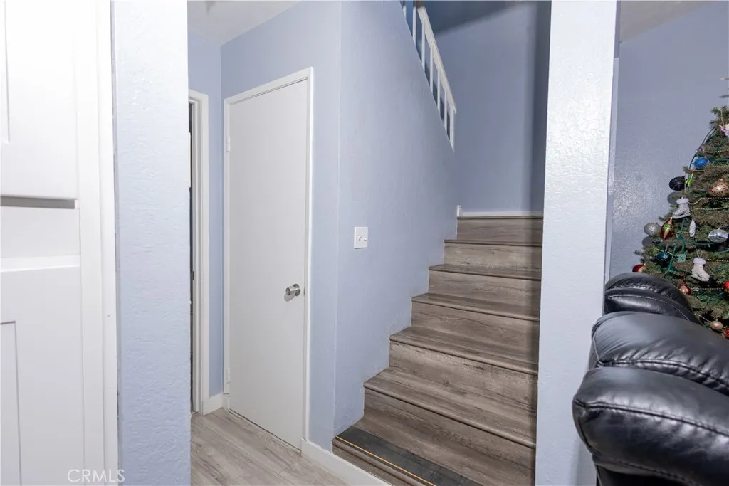1725 W 3rd Street 1, Santa Ana, California 92703 home-pic-12