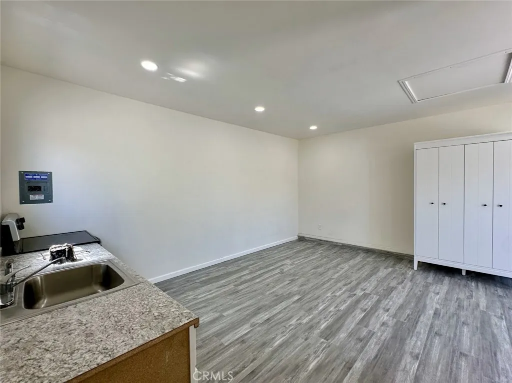 7701 Camellia Avenue, North Hollywood, California 91605 home-pic-15