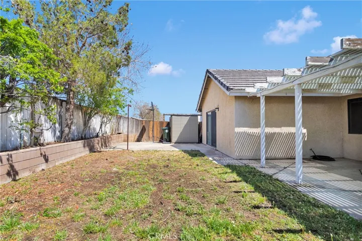 12152 Cobblestone Drive, Victorville, California 92392
