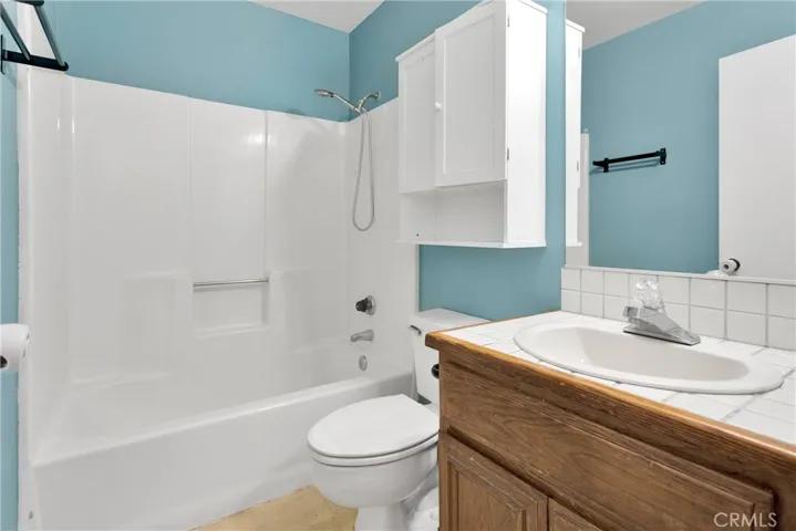 12152 Cobblestone Drive, Victorville, California 92392