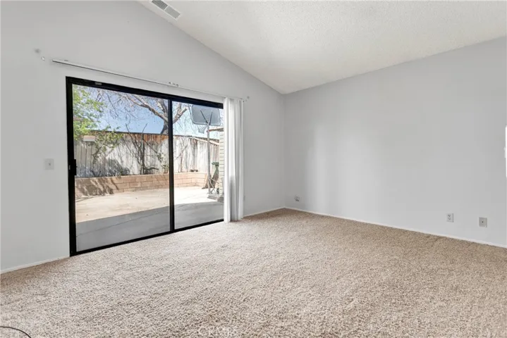 12152 Cobblestone Drive, Victorville, California 92392