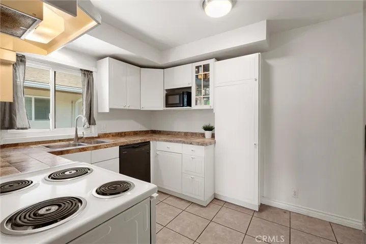 1349 Shadow Lane 217 (h), Fullerton, California 92831