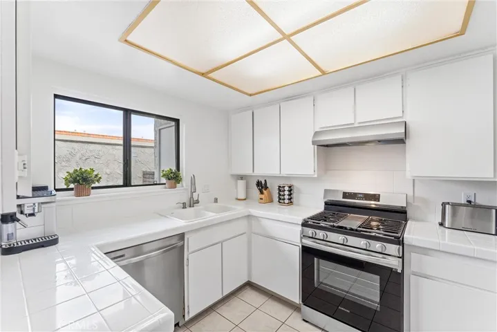 28039 Ridgebrook Court, Rancho Palos Verdes, California 90275