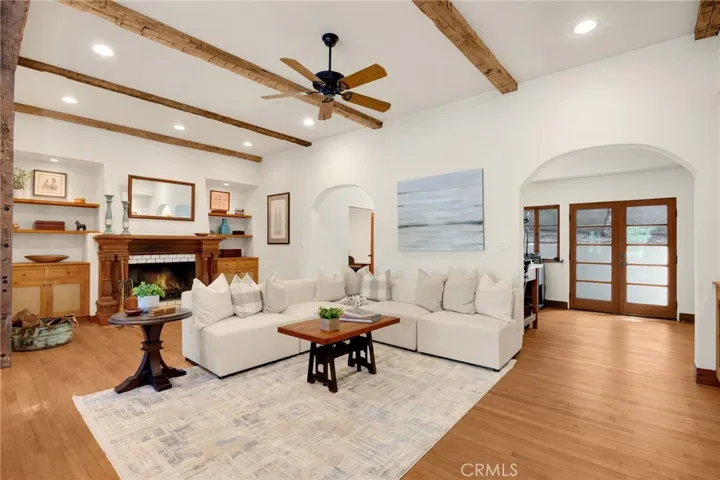 911 Laguna Road, Fullerton, California 92835