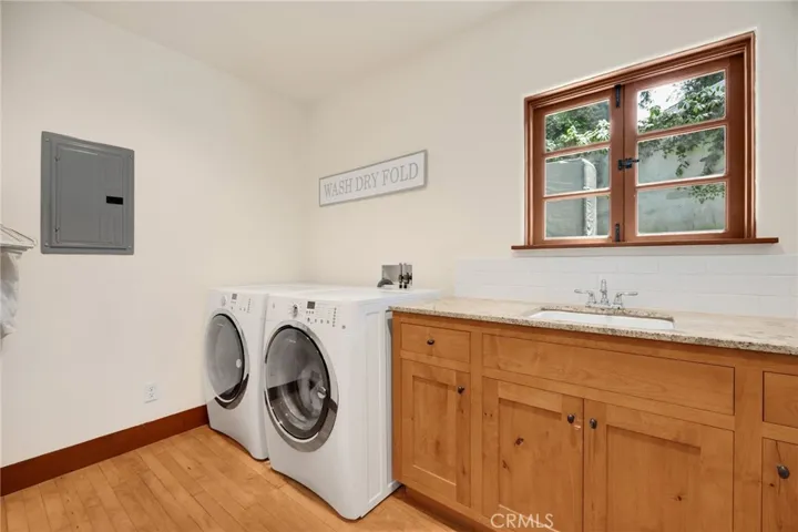 911 Laguna Road, Fullerton, California 92835