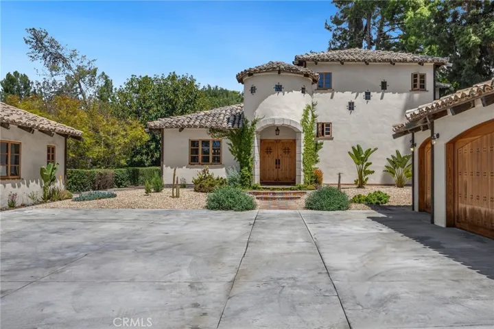 911 Laguna Road, Fullerton, California 92835
