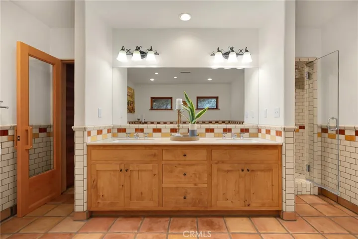 911 Laguna Road, Fullerton, California 92835