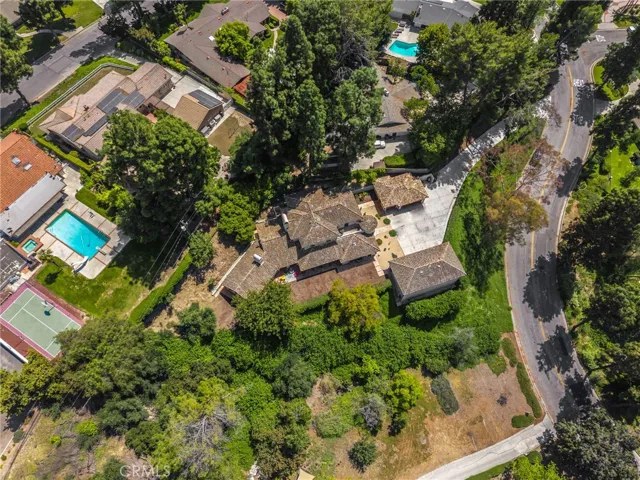 911 Laguna Road, Fullerton, California 92835