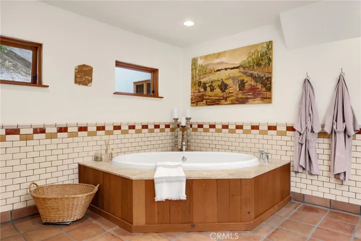 911 Laguna Road, Fullerton, California 92835