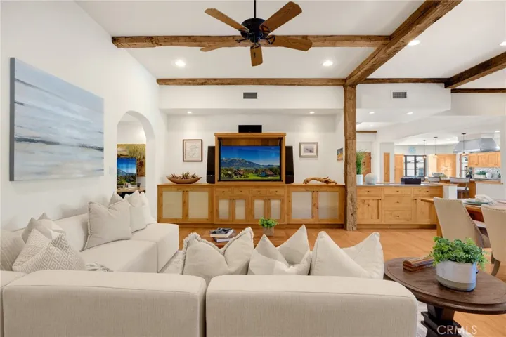 911 Laguna Road, Fullerton, California 92835