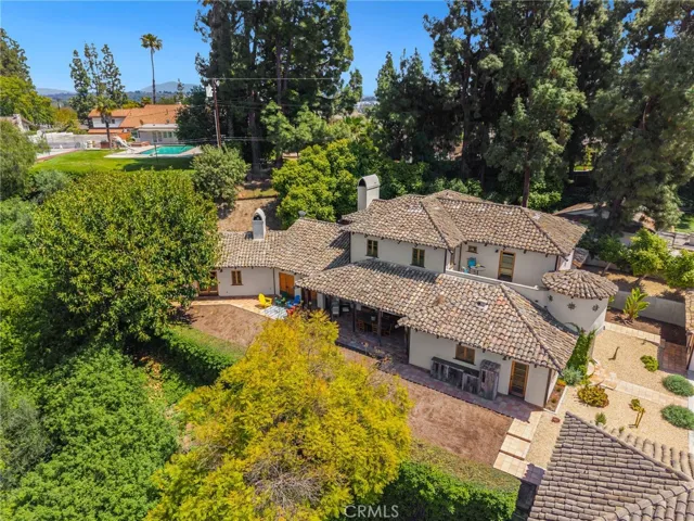 911 Laguna Road, Fullerton, California 92835