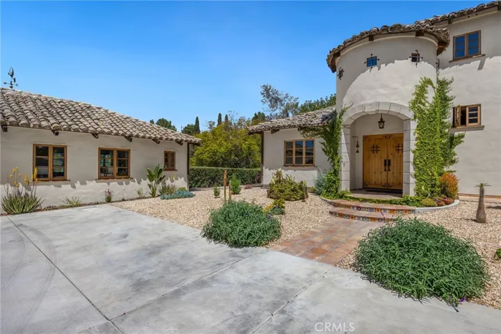 911 Laguna Road, Fullerton, California 92835