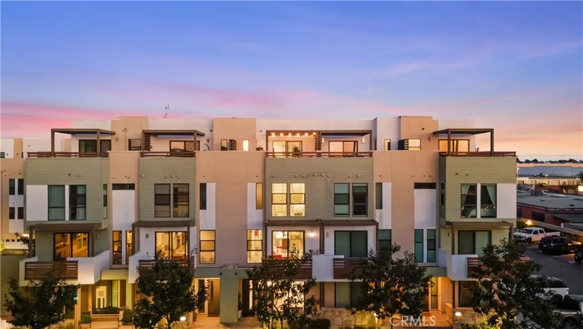 1651 Topanga, Costa Mesa, California 92627