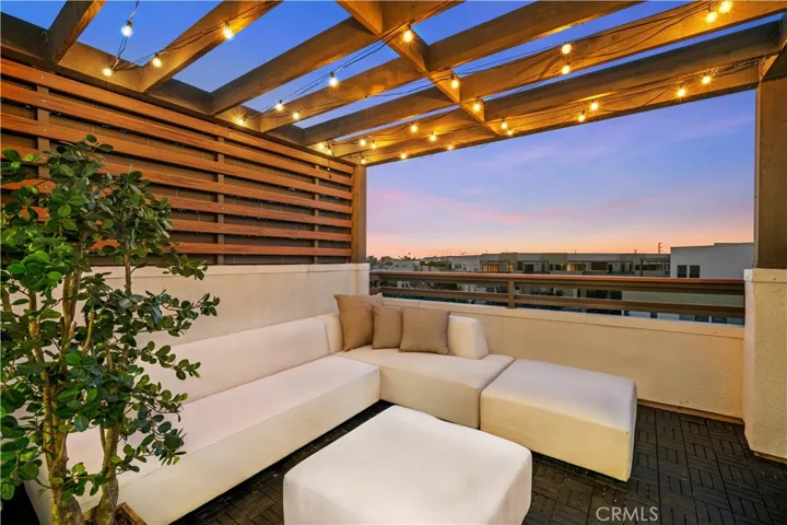 1651 Topanga, Costa Mesa, California 92627