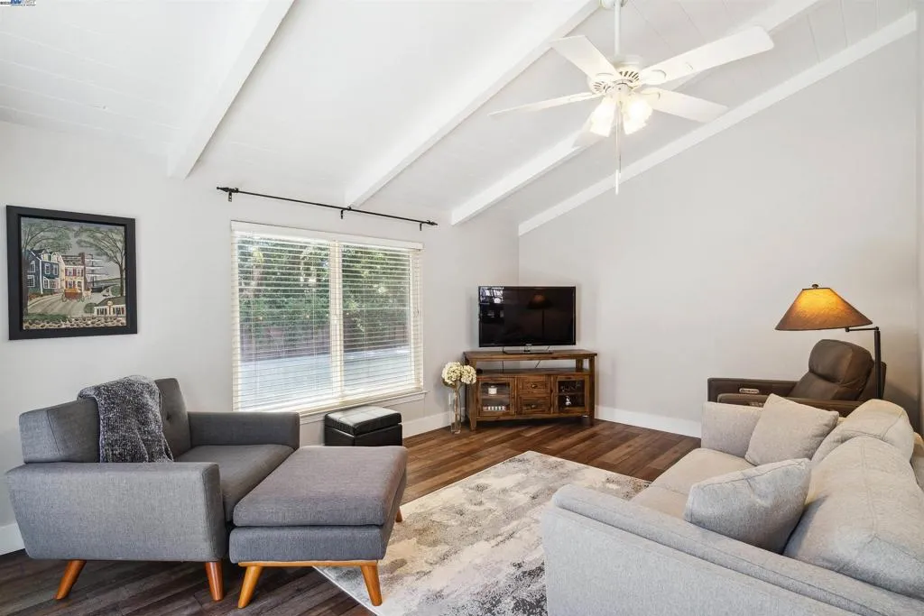 1296 Vintner Way, Pleasanton, California 94566 home-pic-14