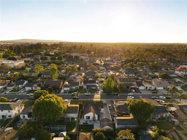 4160 Chatwin Avenue, Lakewood, California 90713