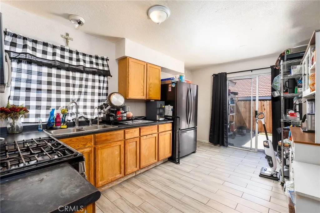 25448 Wedmore Drive, Moreno Valley, California 92553 home-pic-7