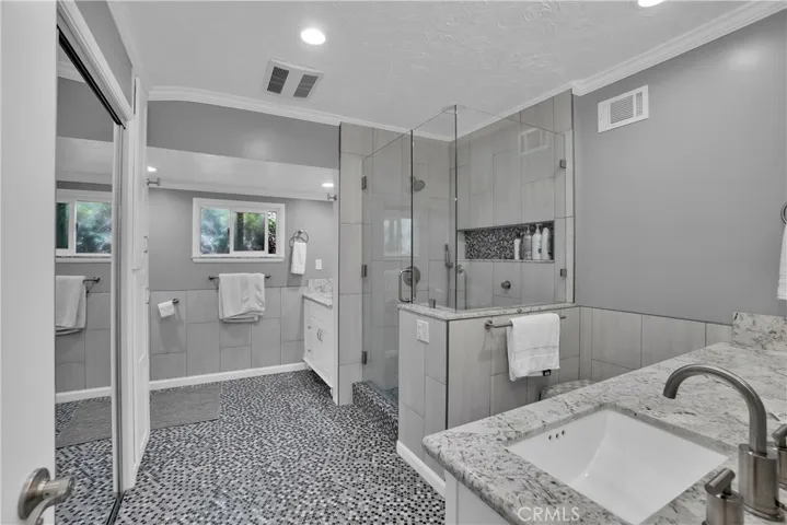 5529 Littlebow Road, Rancho Palos Verdes, California 90275