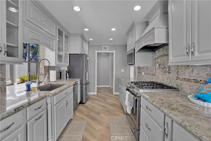 5529 Littlebow Road, Rancho Palos Verdes, California 90275