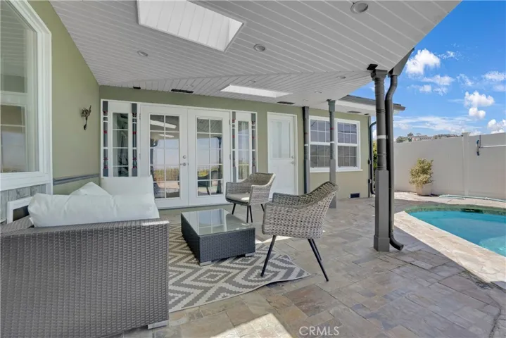 5529 Littlebow Road, Rancho Palos Verdes, California 90275