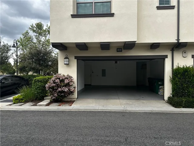 100 Superior, Irvine, California 92620