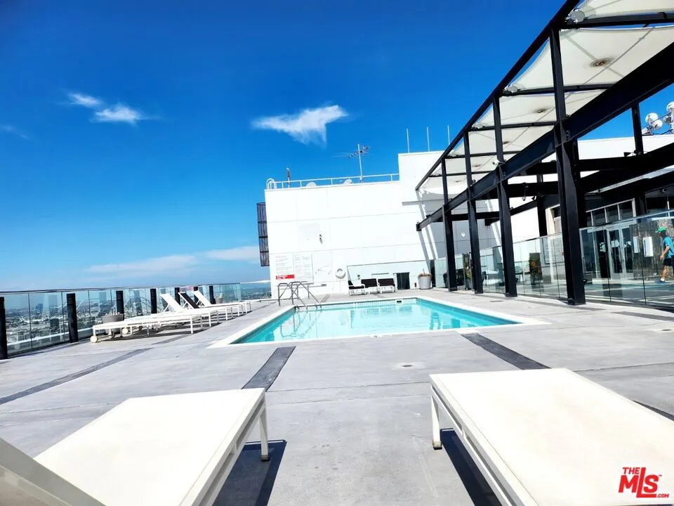 3810 Wilshire Boulevard 610, Los Angeles, California 90010 home-pic-4