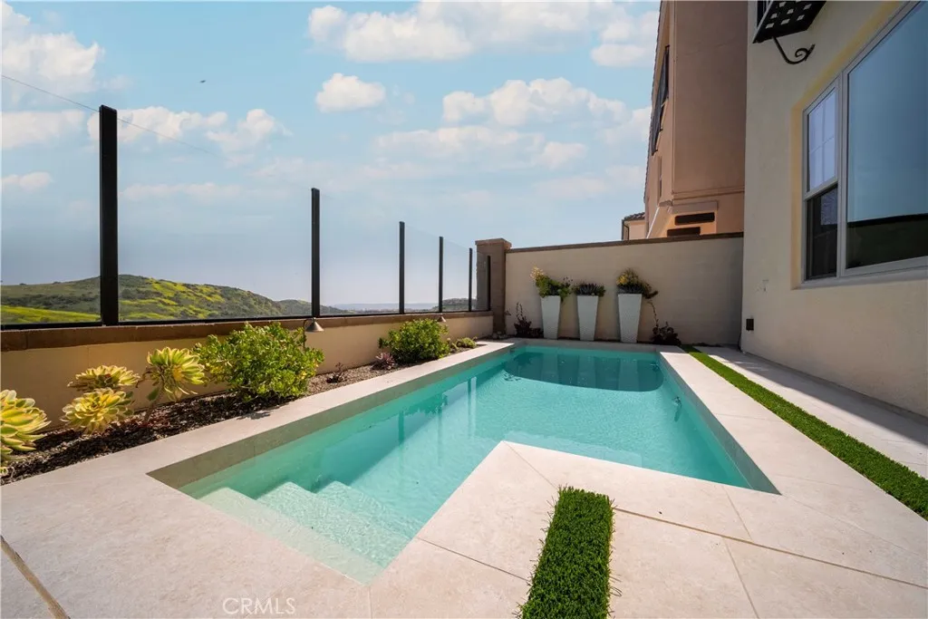 208 Canterbury, Irvine, California 92618 home-pic-40