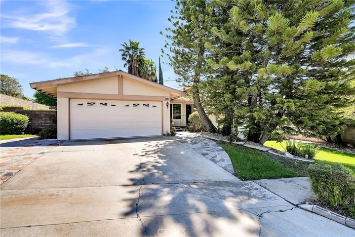 2633 Bradford Avenue, Highland, California 92346