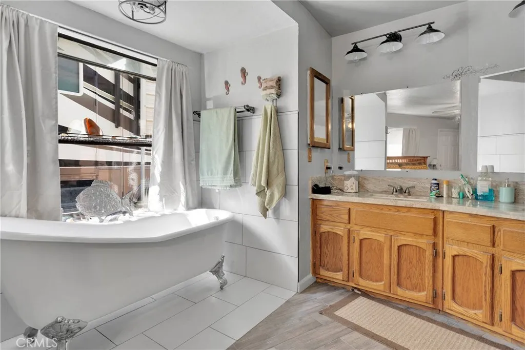 13633 Summit Valley Road, Hesperia, California 92345 home-pic-20