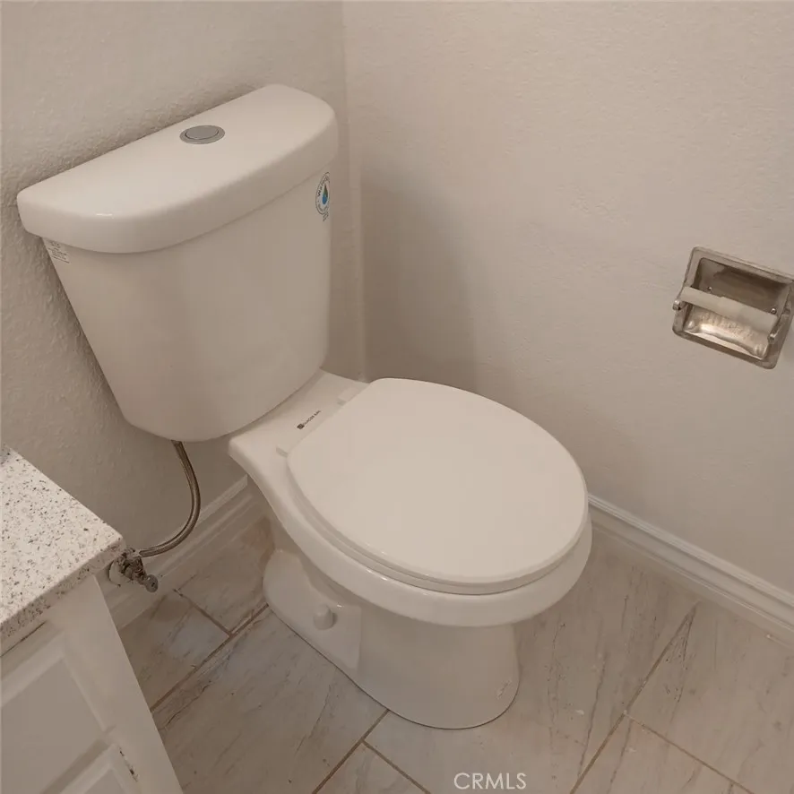 2455 West Acacia Avenue, Hemet, California 92545 home-pic-17