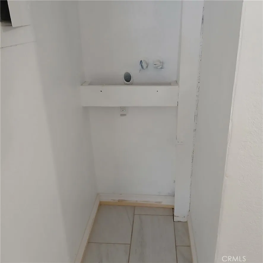 2455 West Acacia Avenue, Hemet, California 92545 home-pic-19