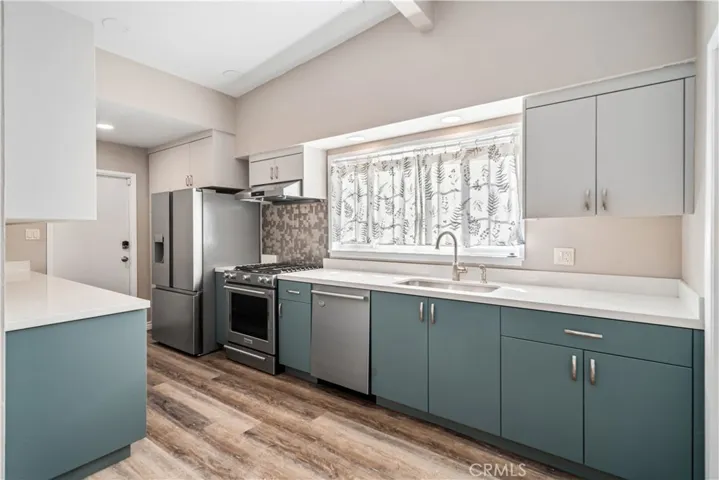1008 W Avenue J13, Lancaster, California 93534