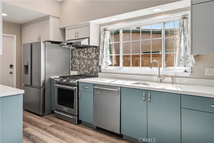 1008 W Avenue J13, Lancaster, California 93534