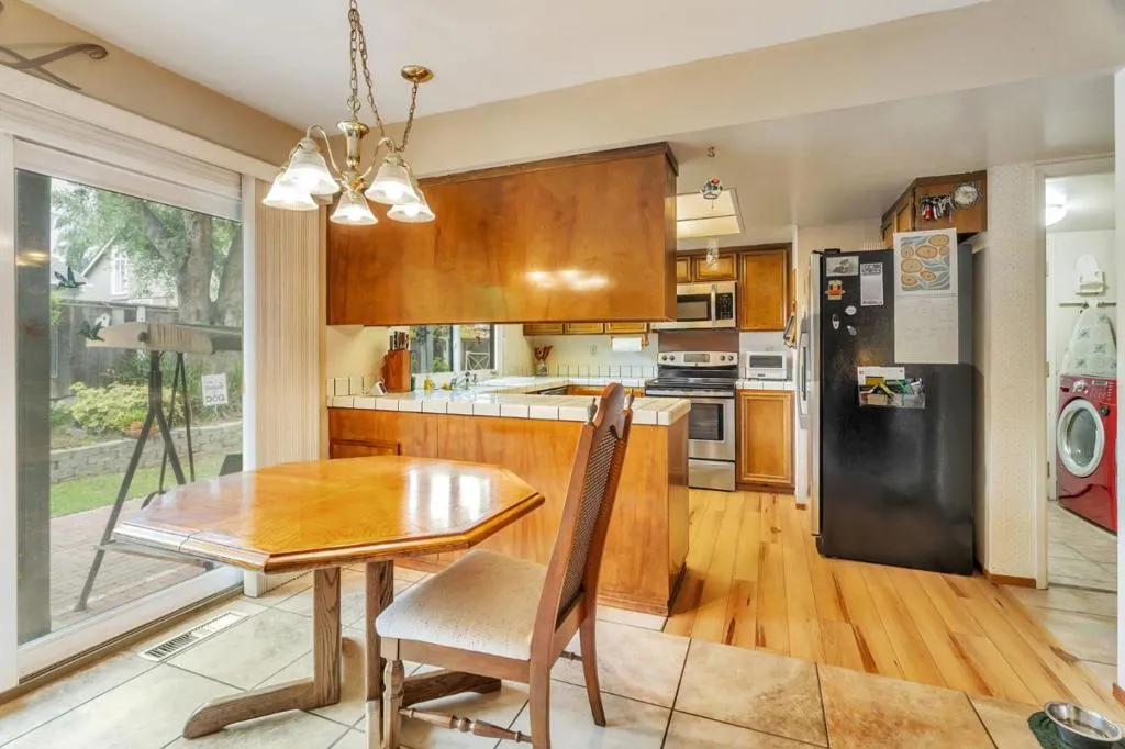 1418 Goldenlake Road, San Jose, California 95131 home-pic-15