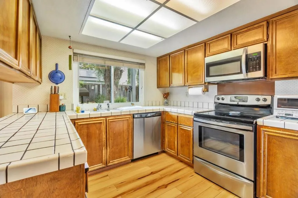 1418 Goldenlake Road, San Jose, California 95131 home-pic-13