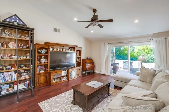 17832 Avenida Cordillera 26, San Diego, California 92128