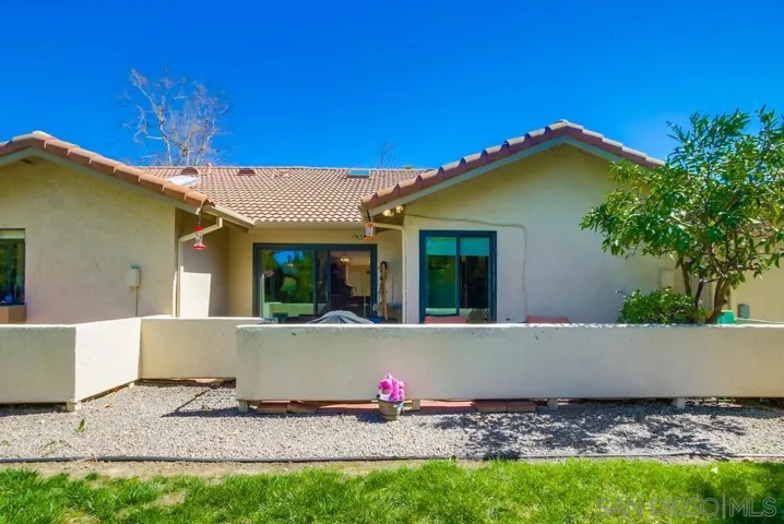 17832 Avenida Cordillera 26, San Diego, California 92128