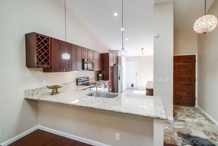 17832 Avenida Cordillera 26, San Diego, California 92128