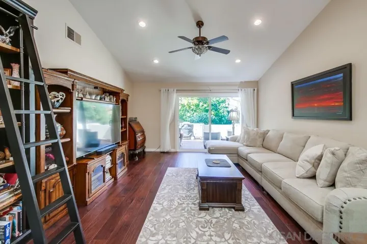 17832 Avenida Cordillera 26, San Diego, California 92128