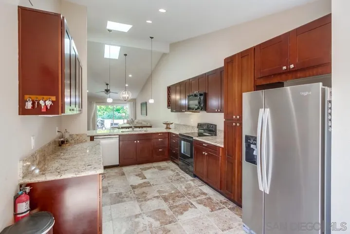 17832 Avenida Cordillera 26, San Diego, California 92128