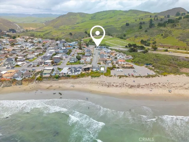 1/2 block from Cayucos beach