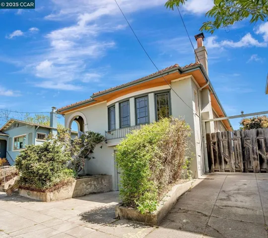4150 Webster St, Oakland, California 94609