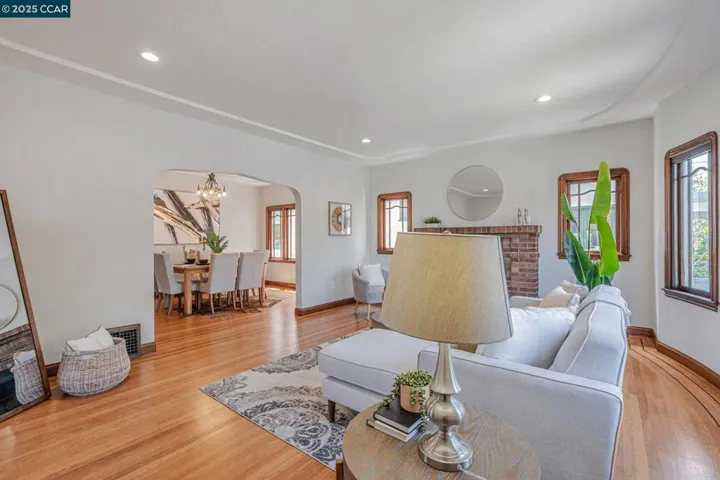 4150 Webster St, Oakland, California 94609