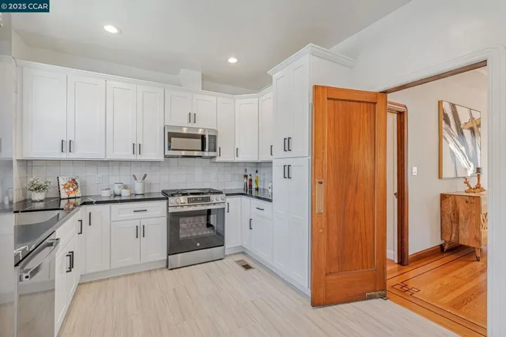 4150 Webster St, Oakland, California 94609