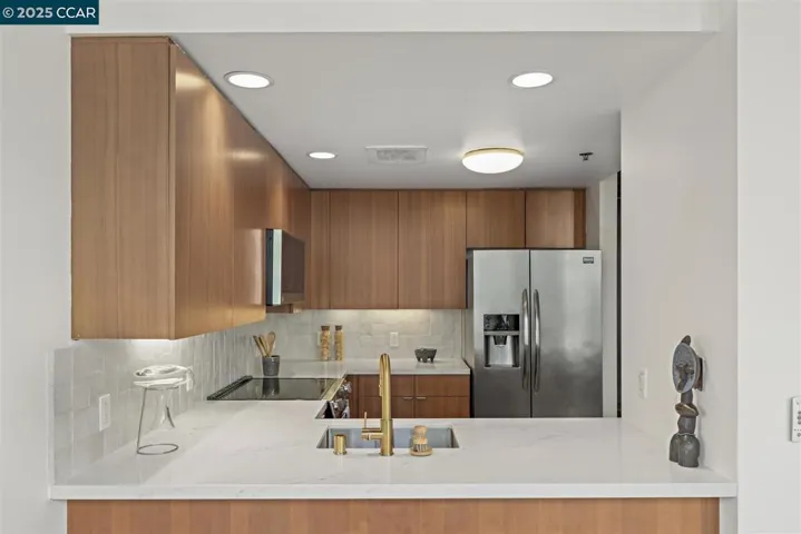 77 Dow Pl 508, San Francisco, California 94107