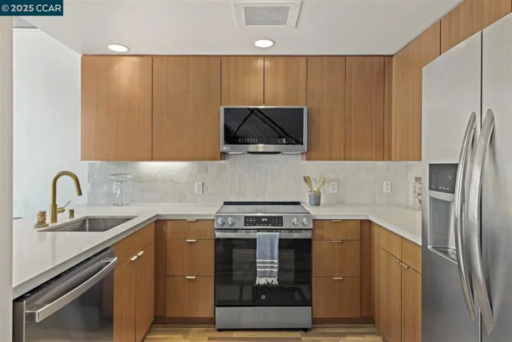 77 Dow Pl 508, San Francisco, California 94107
