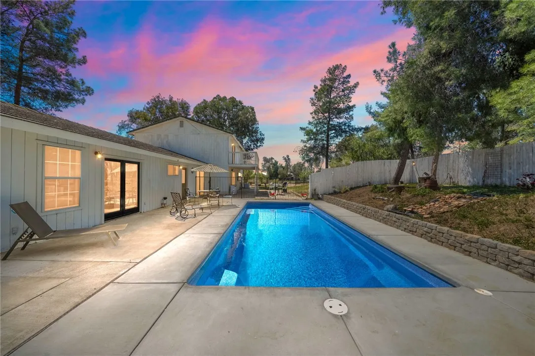 32900 Bootlegg Road, Winchester, California 92596 home-pic-1