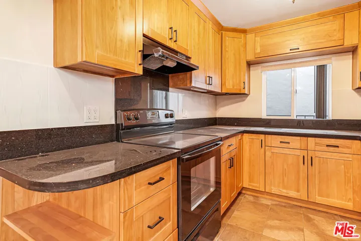 837 7th Street 105, Santa Monica, California 90403