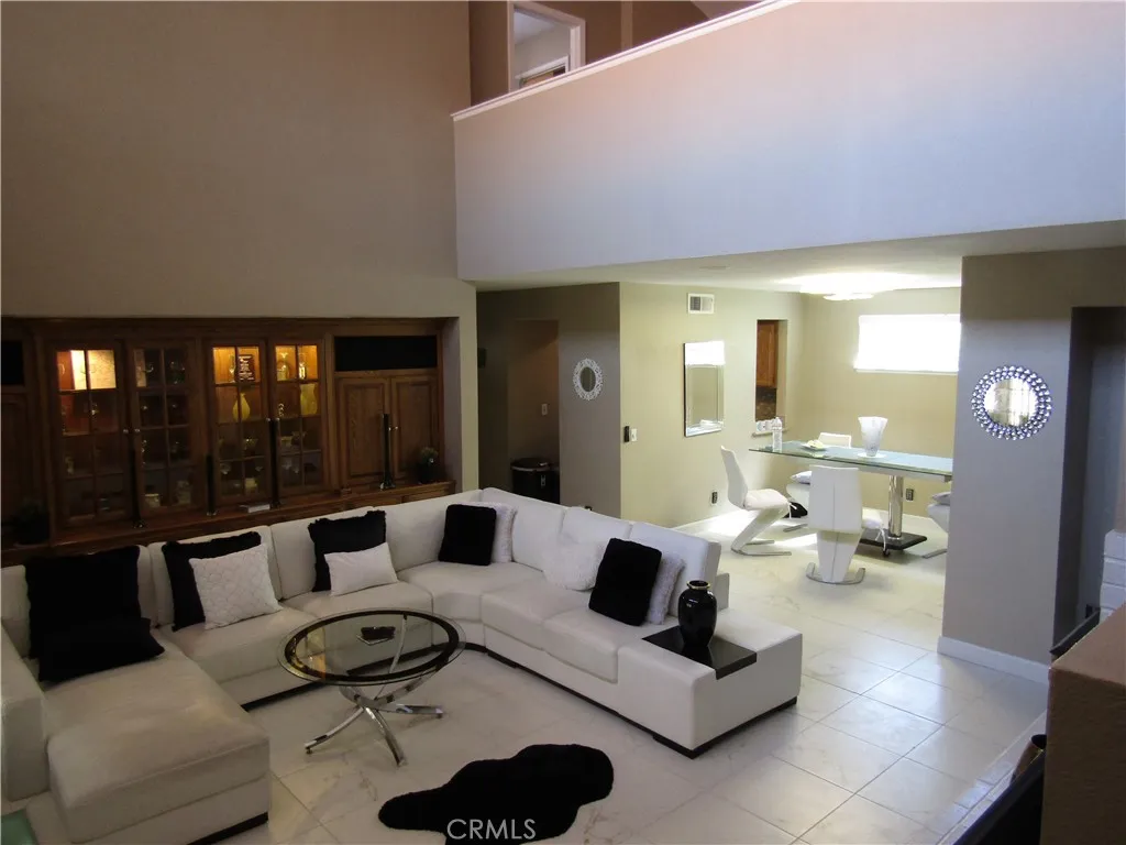 19209 Pine Way, Apple Valley, California 92308 home-pic-24